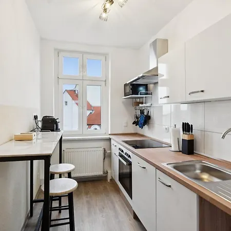 2br Near Train Station, Kitchen, Wi-fi, Smart Tv, Bathroom Halberstadt